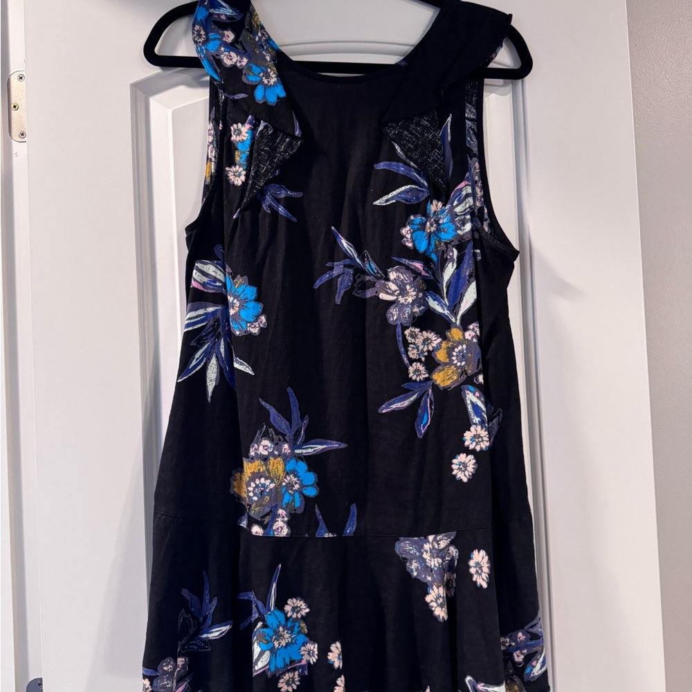 Floral Black top